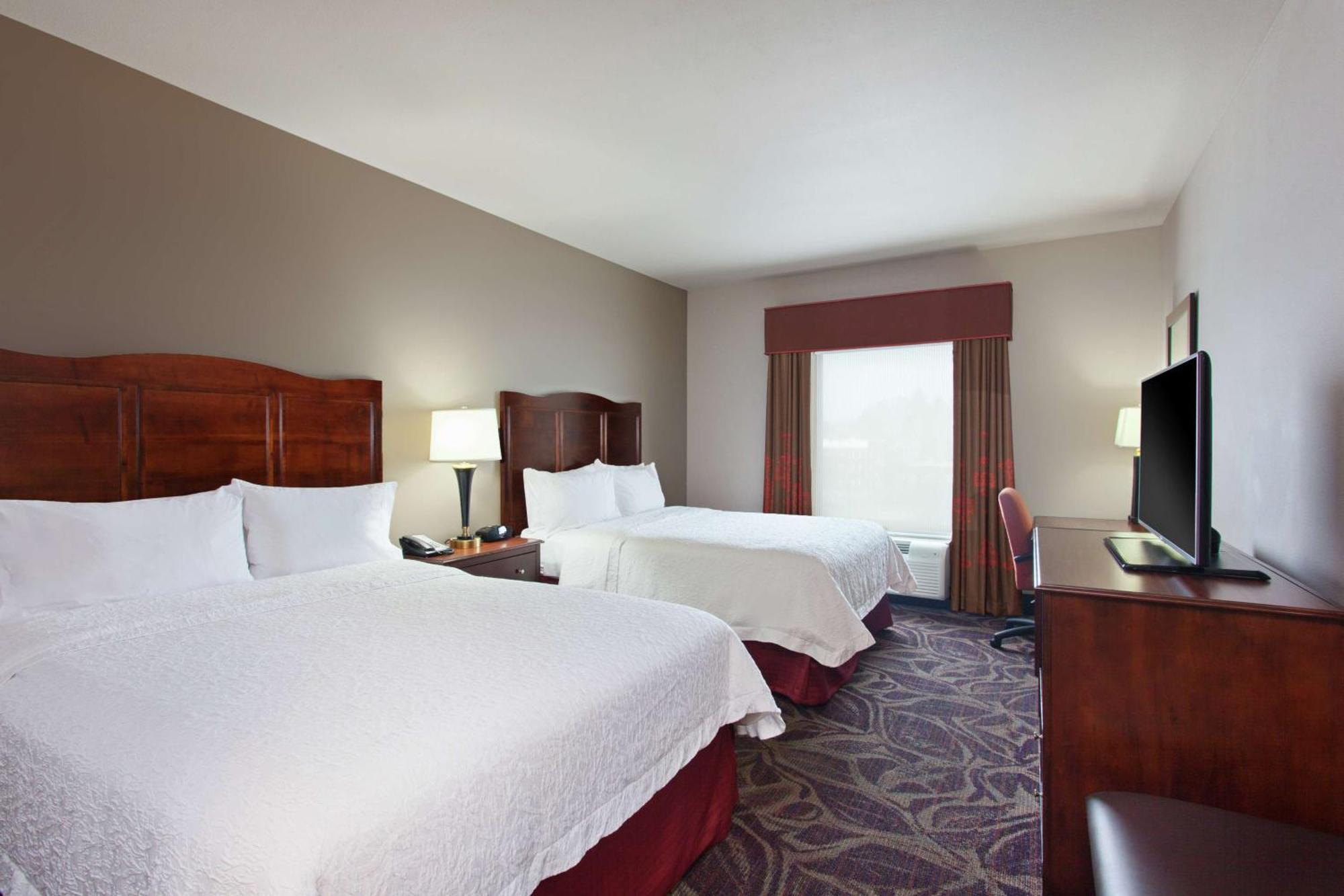 Hampton Inn Seattle/Everett Downtown Экстерьер фото